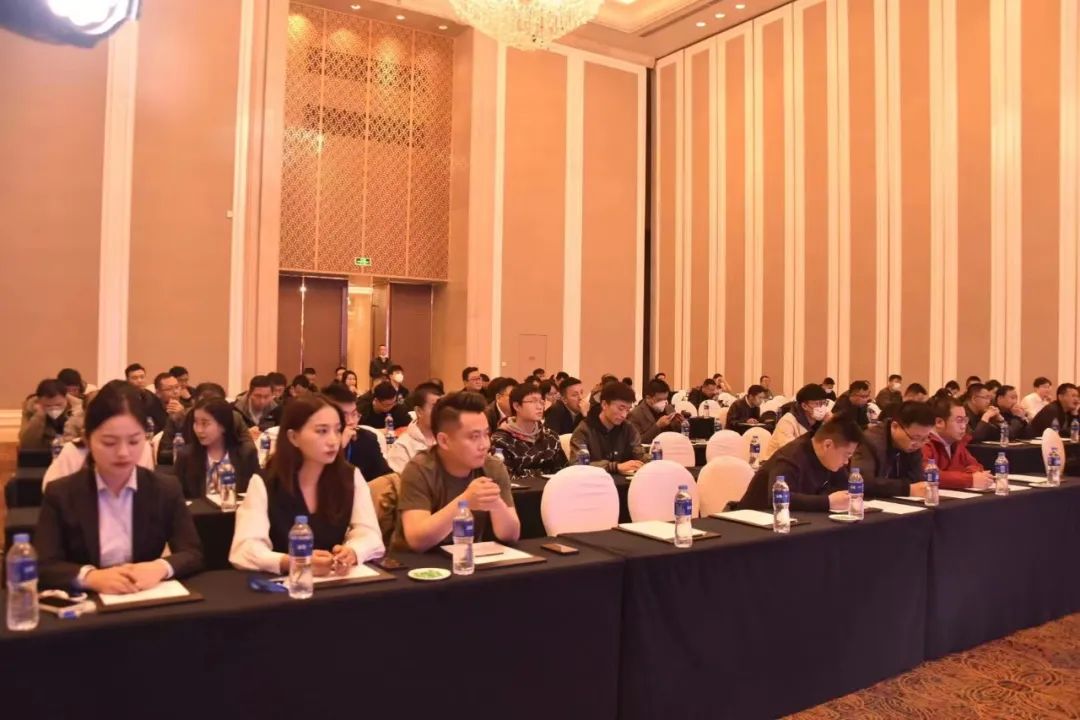 亚洲成AV人片一区二区三区