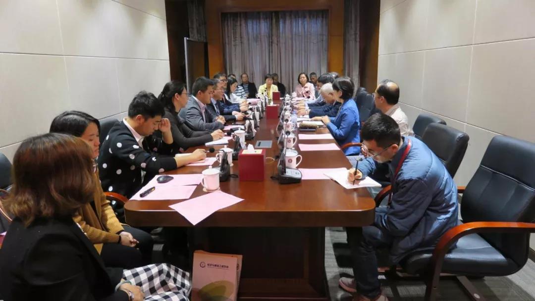 亚洲成AV人片一区二区三区