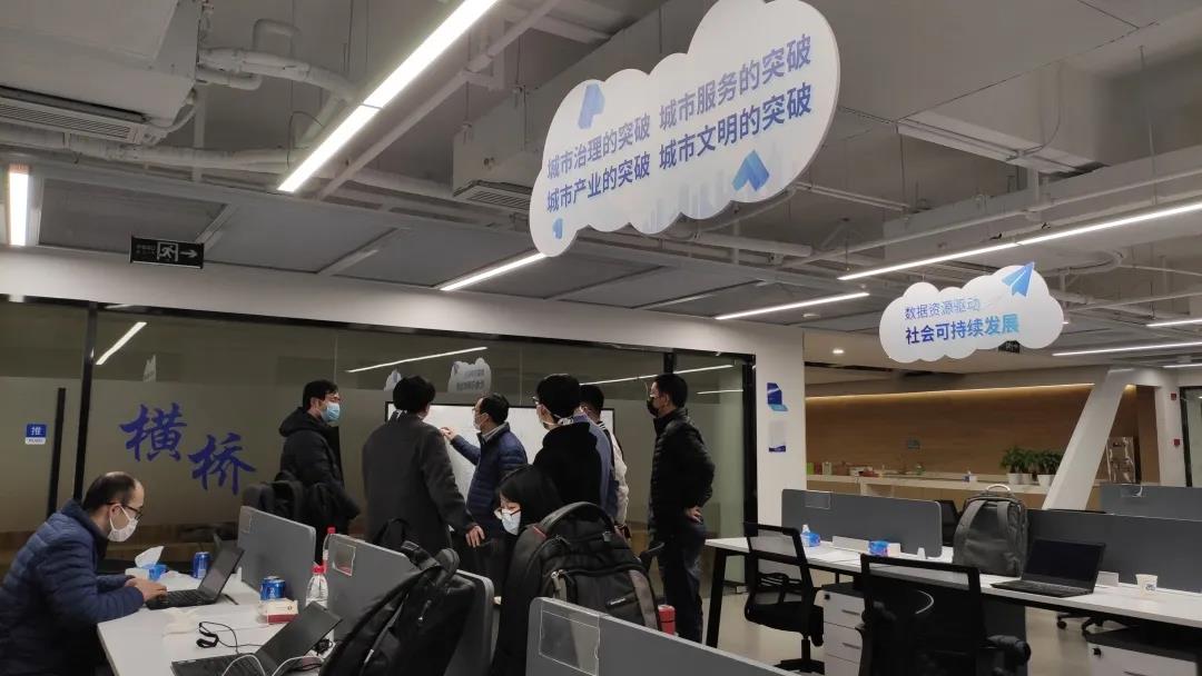 亚洲成AV人片一区二区三区