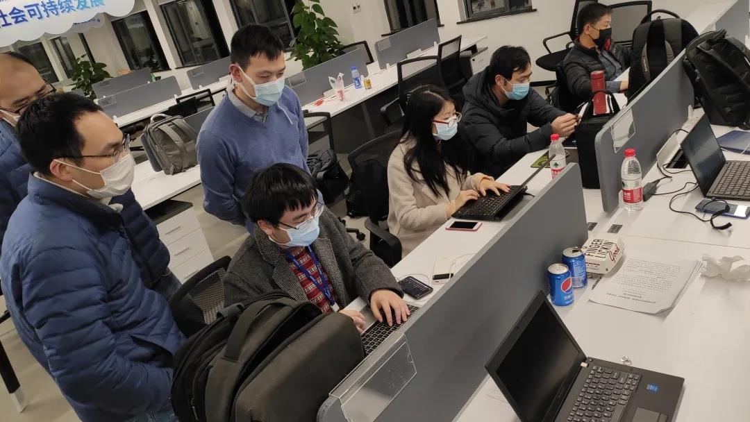 亚洲成AV人片一区二区三区