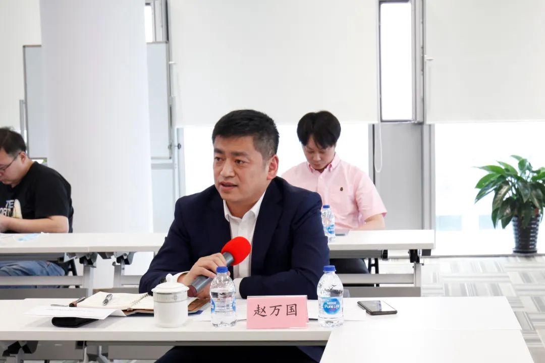 亚洲成AV人片一区二区三区