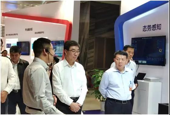 亚洲成AV人片一区二区三区