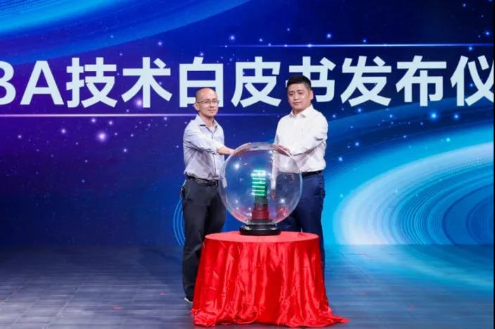 亚洲成AV人片一区二区三区